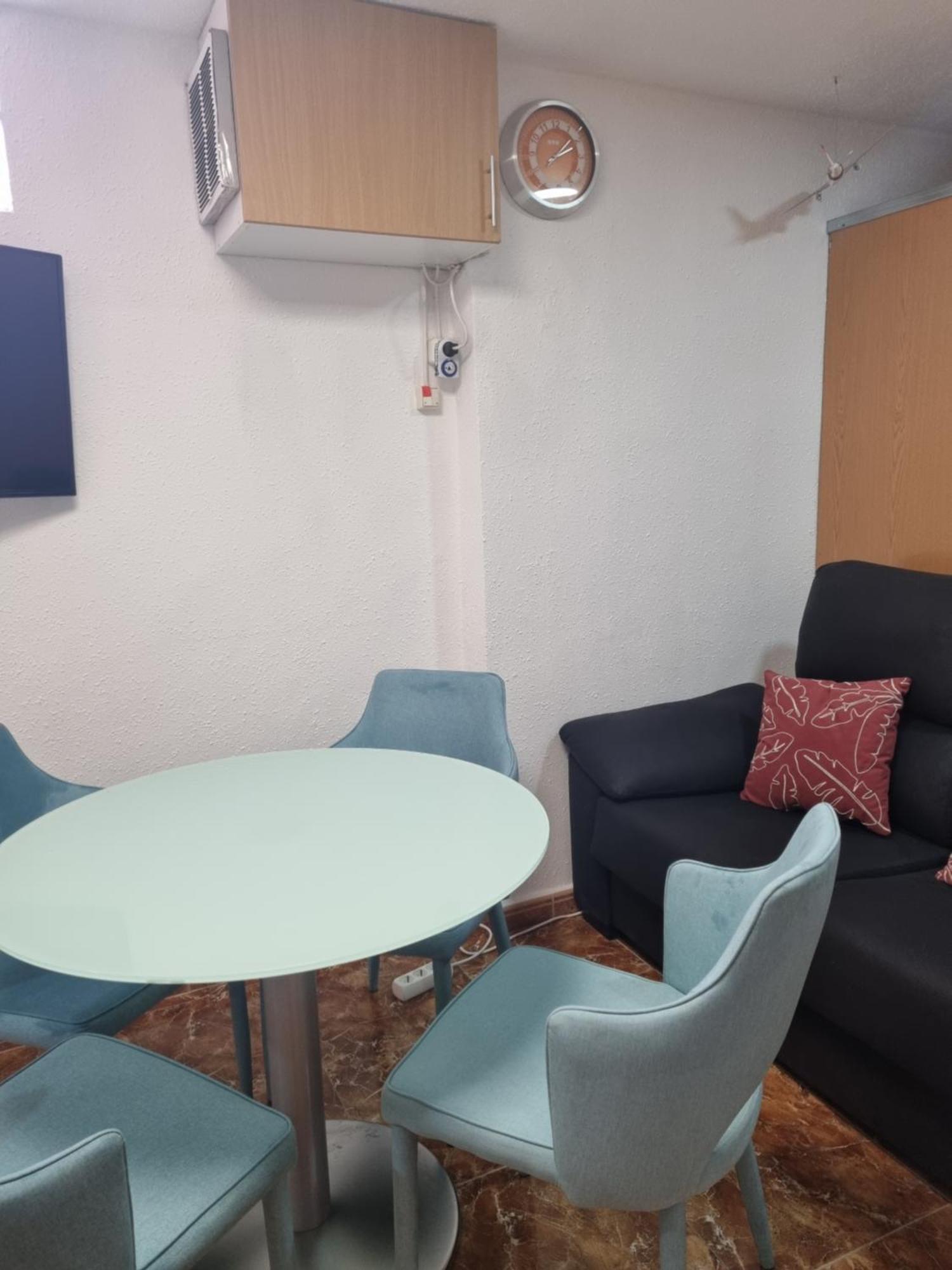 פואנגירולה Cozy Rooms In Terraced House מראה חיצוני תמונה