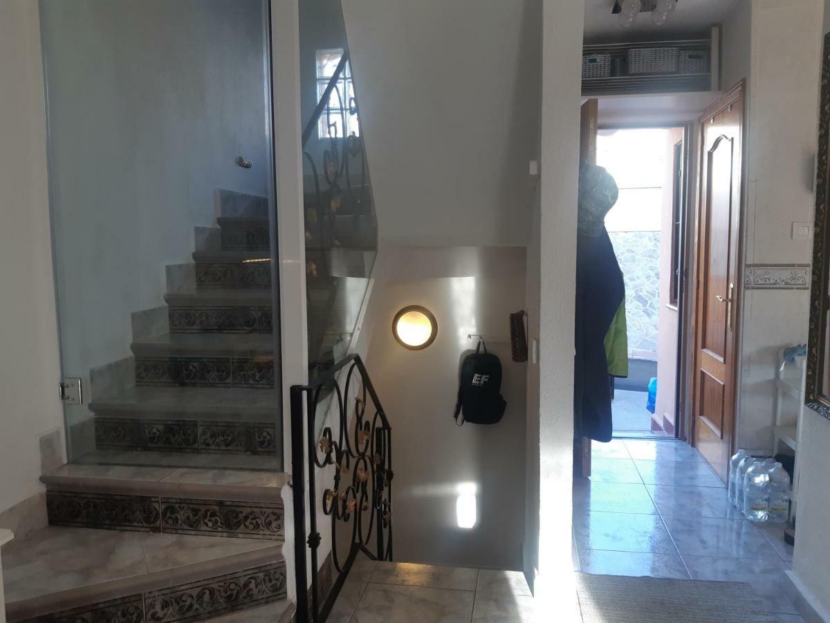 פואנגירולה Cozy Rooms In Terraced House מראה חיצוני תמונה